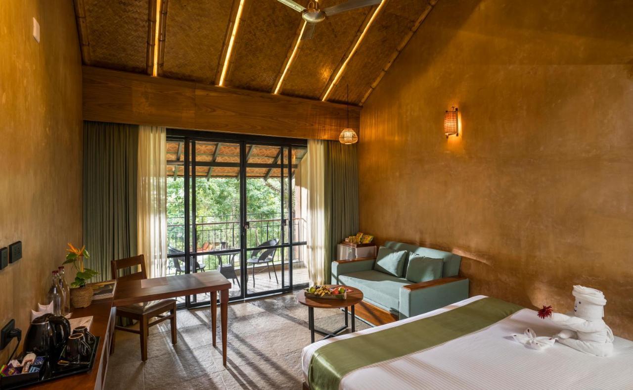 Klov Resort & Spa Ваянад Экстерьер фото